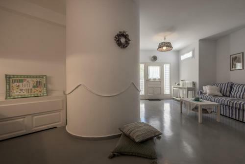 Villa Milos Retreat