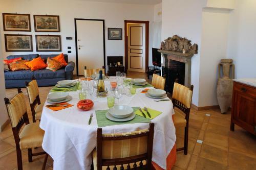 "la Medina"deliziosa Casa Vista Mare, In Citt�