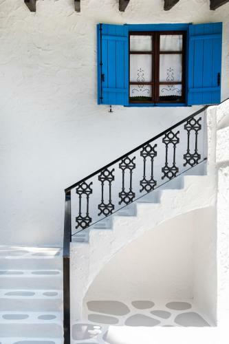 Sani Pine Villa