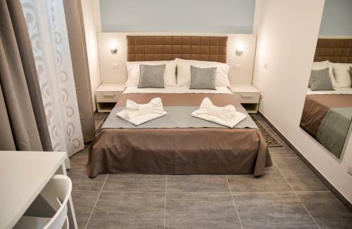 Hostal Dolcelina Home