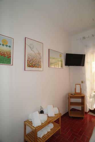 Daniela House