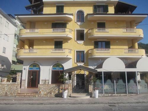 Bed & Breakfast � La Maison De Gabry