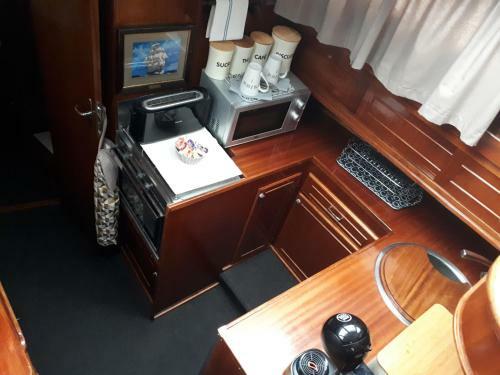 Cabana & Boat "corus"