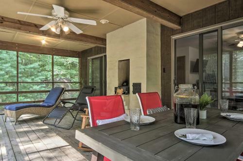 Mountain Town Adventures Home With Fire Pit!
