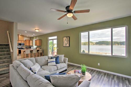 Waterfront Allyn Home With Fire Pit And Backyard!