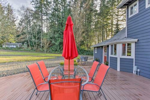 Remodeled 2-story Home 2 Mi To Historic Gig Harbor