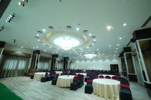 Alexander Luxury Hotel