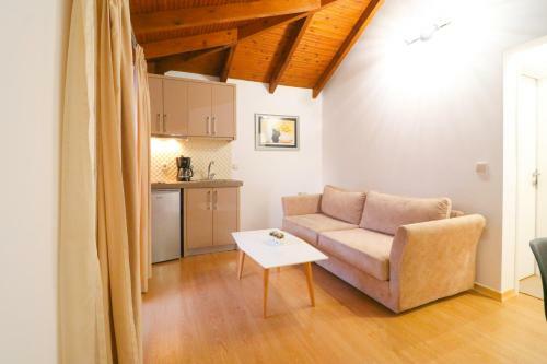 Lido Apartments