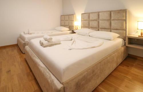 Lido Apartments