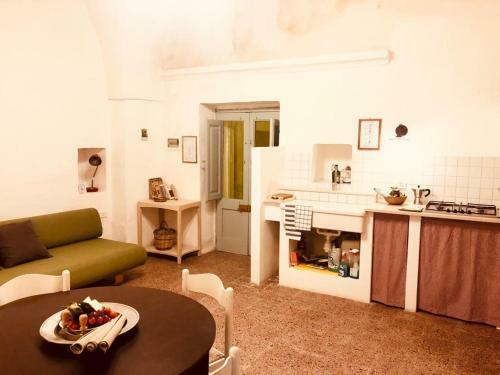 La Casetta Bianca, Tipical Salento Historic House