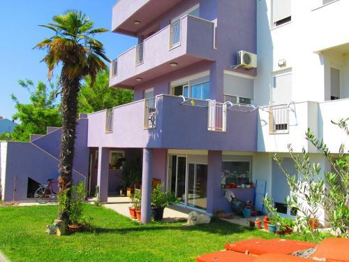 Apartamentos Seaview Holiday House Mali Rog