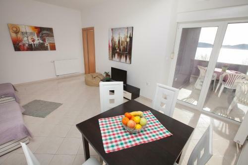 Apartamentos Seaview Holiday House Mali Rog