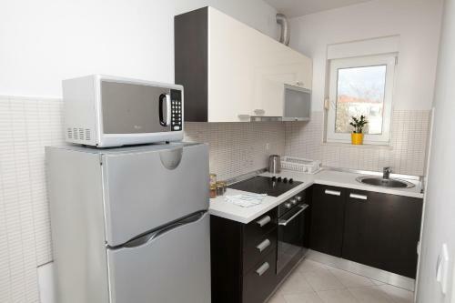 Apartamentos Seaview Holiday House Mali Rog