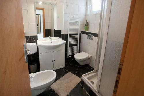 Apartamentos Seaview Holiday House Mali Rog