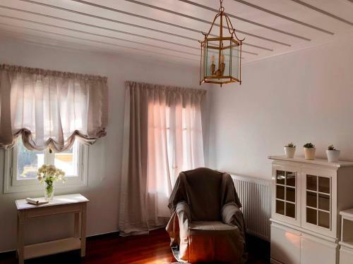 Villa Neoclassical Mansion With View And Garden