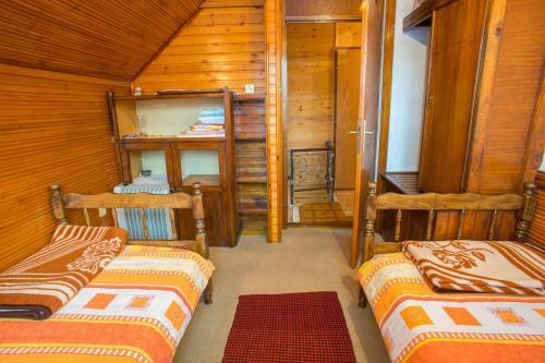 Hostal Lara Rooms