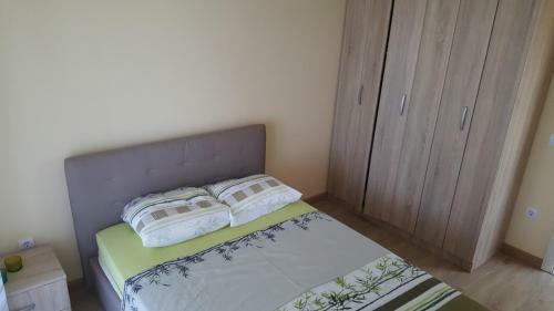 Apartment Vuja?i?