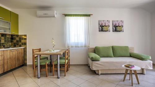 Apartment Ena 2