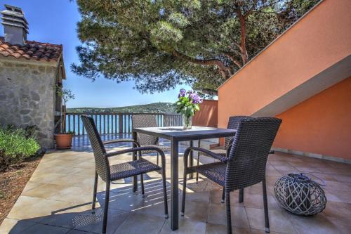 Apartment Ena 1