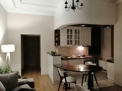 Hostal Chola Guest House