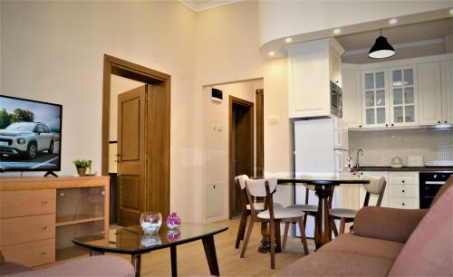 Hostal Chola Guest House