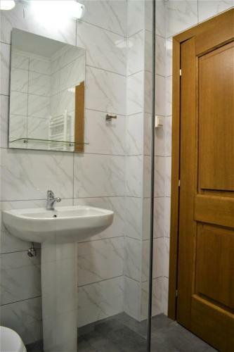 Hostal Chola Guest House