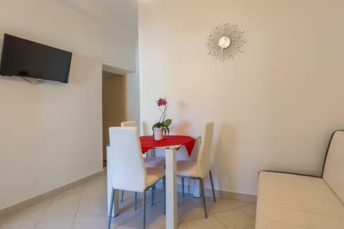 Apartments Tolic
