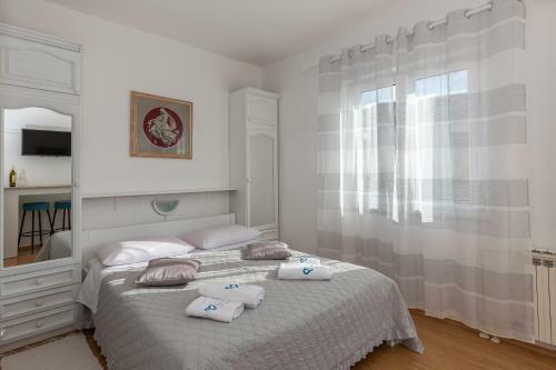 Apartments Tolic