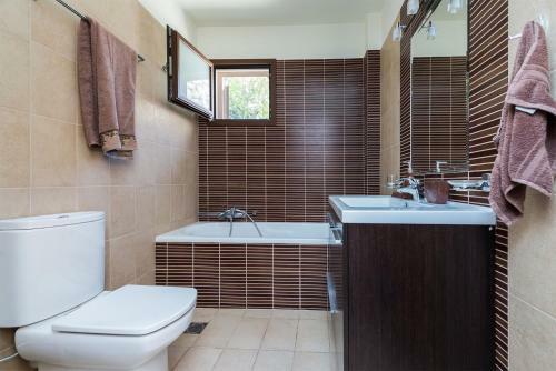 Villa Aspa's Verde Palazzo - Very Close To The Beach