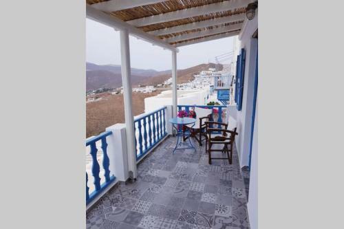 Nikola's Place