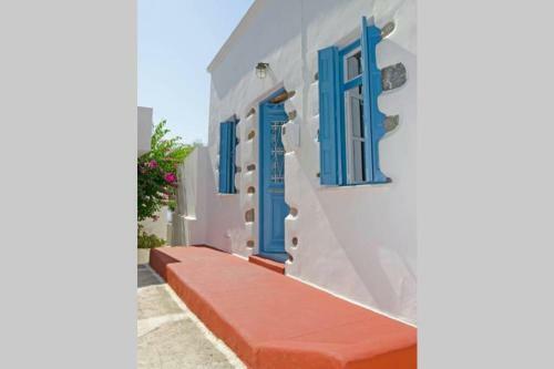 Nikola's Place