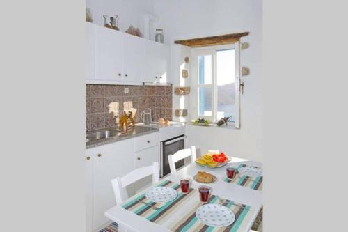 Nikola's Place