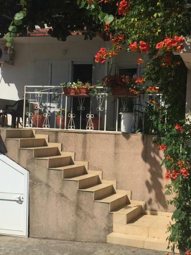 Hostal Tina Rooms