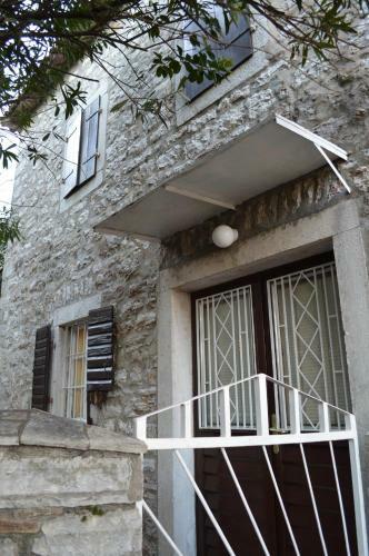 Holiday Home Old Stone House