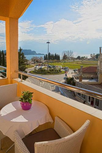 Hostal Guest House Harmonia