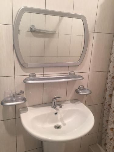 Hostal Guest House On Abazgaa 20