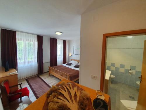 Bed & Breakfast Restaurant And Rooms Kotlar