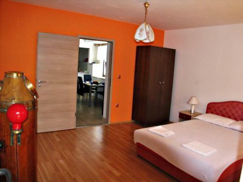 Apartments Miljak