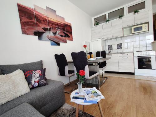 Marina Apartmen