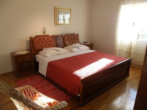 Apartments Carevi Dvori