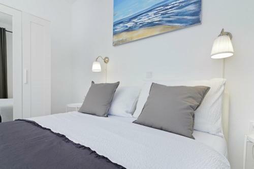 Apartment Dragana, Jezera, Island Murter