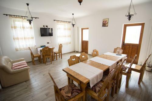 Hostal Pensiunea Elena