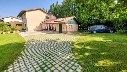 Apartment Otava