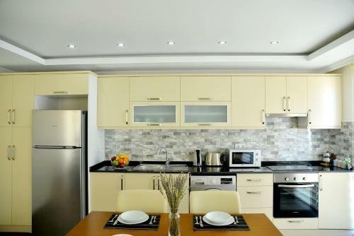 Orka World Apartments F4