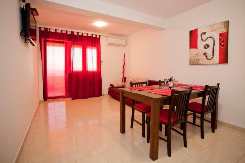 Apartmani Andri?