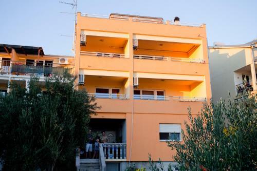Apartmani Andri?