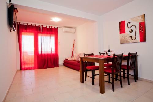 Apartmani Andri?