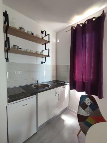 Oleander Apartment In Pako?tane