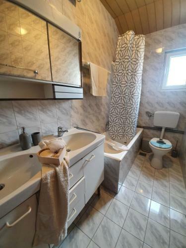 Oleander Apartment In Pako?tane