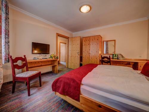 Dorf Hotel Gr�ner Baum